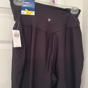 Old Navy women’s nwt black size medium high rise power soft ankle jogger pants